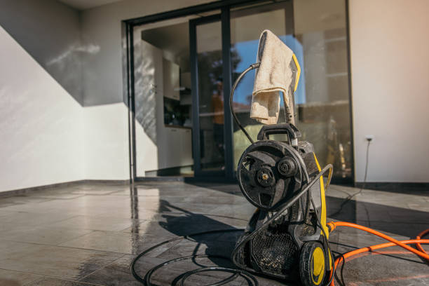 Best Warehouse Cleaning  in Sneads, FL